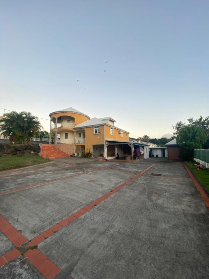 Guadeloupe Guesthouse Port-Louis Exterior photo
